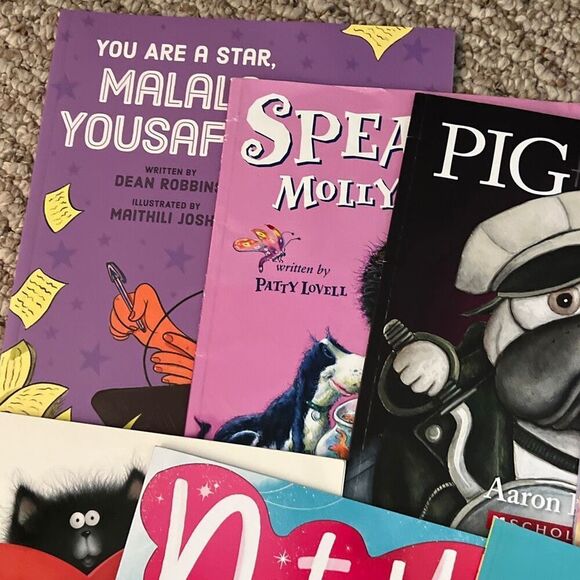 Random Girls Paperback scholastic book lot of 10 - Picture 6 of 6